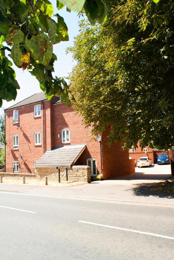 Appartement Chestnut Court à Wellingborough Extérieur photo